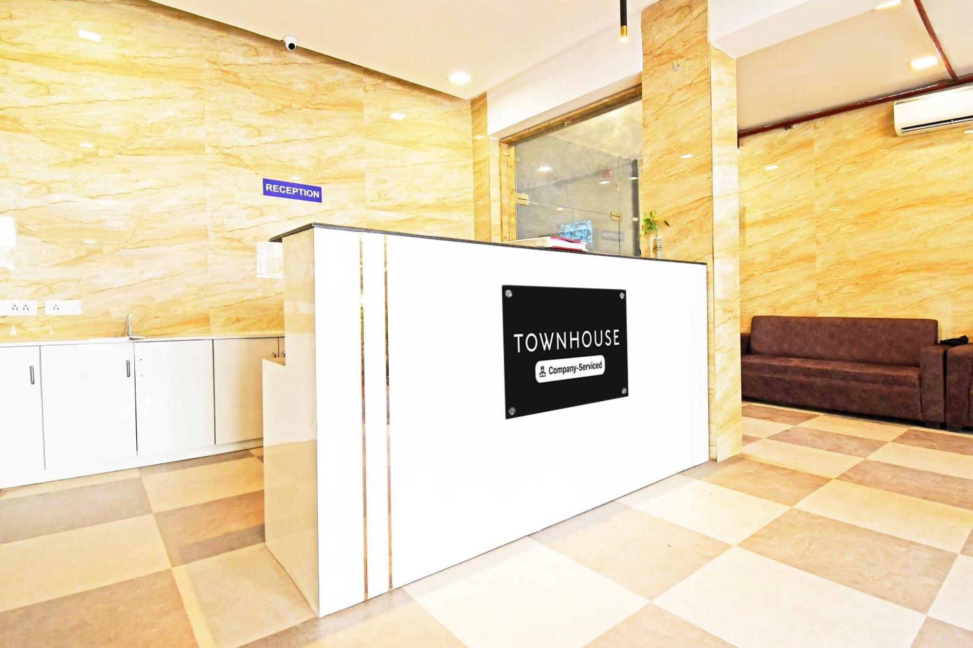 Super Townhouse Mancheswar Industrial Estate Hotell Bhubaneswar Exteriör bild