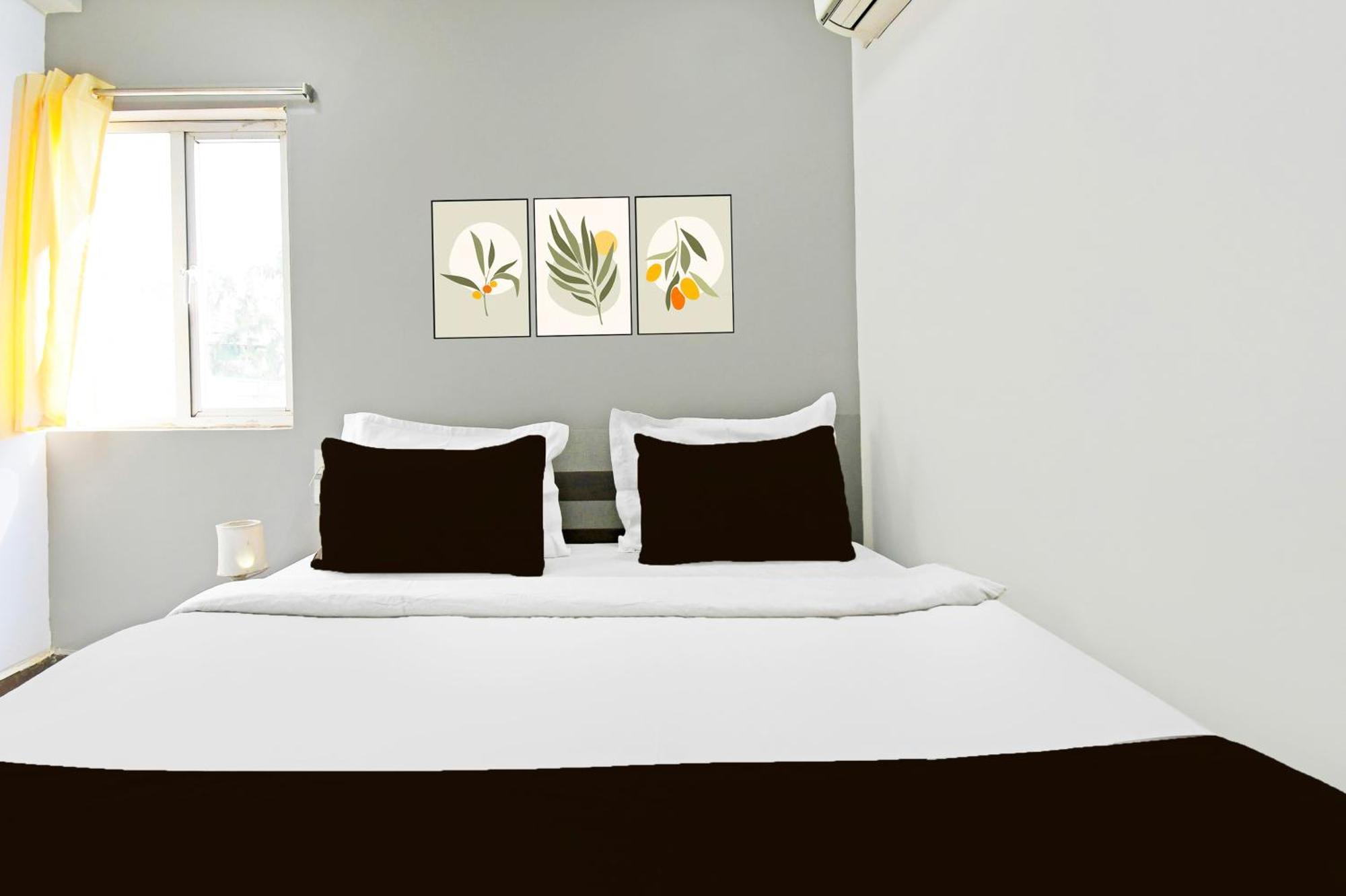 Super Townhouse Mancheswar Industrial Estate Hotell Bhubaneswar Exteriör bild